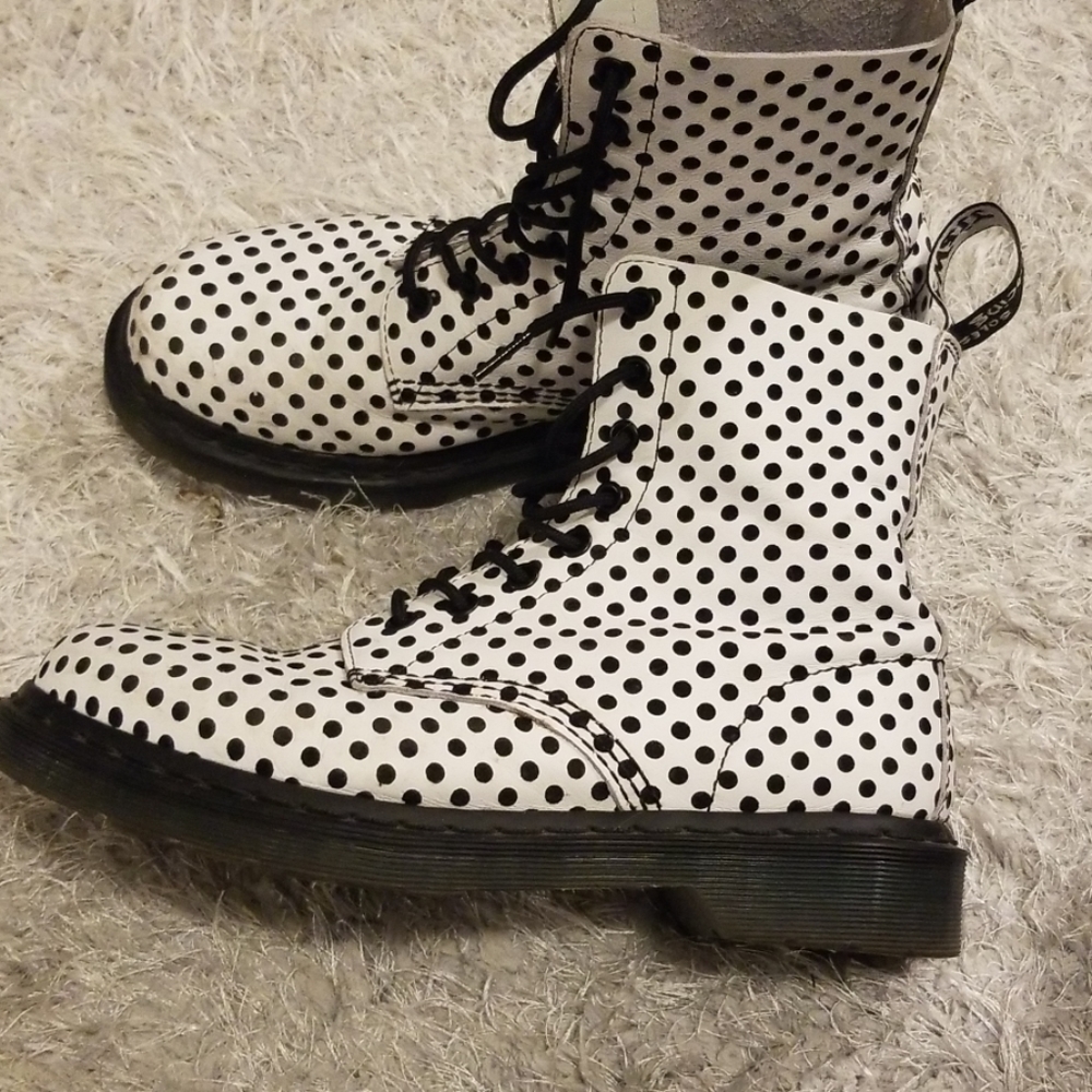 Polka dot Dr Martens 8 eye - Picture 2 of 7